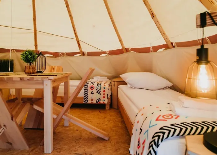 Роскошный шатер Indiana Camp - 150 M Od Suntago Park *